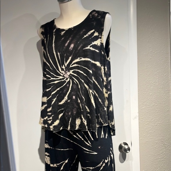 Cream and Black Tie-Dye Wide-Leg Jumpsuit - Picture 15 of 16